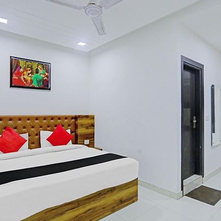 Hotel O Zion New Delhi Bagian luar foto