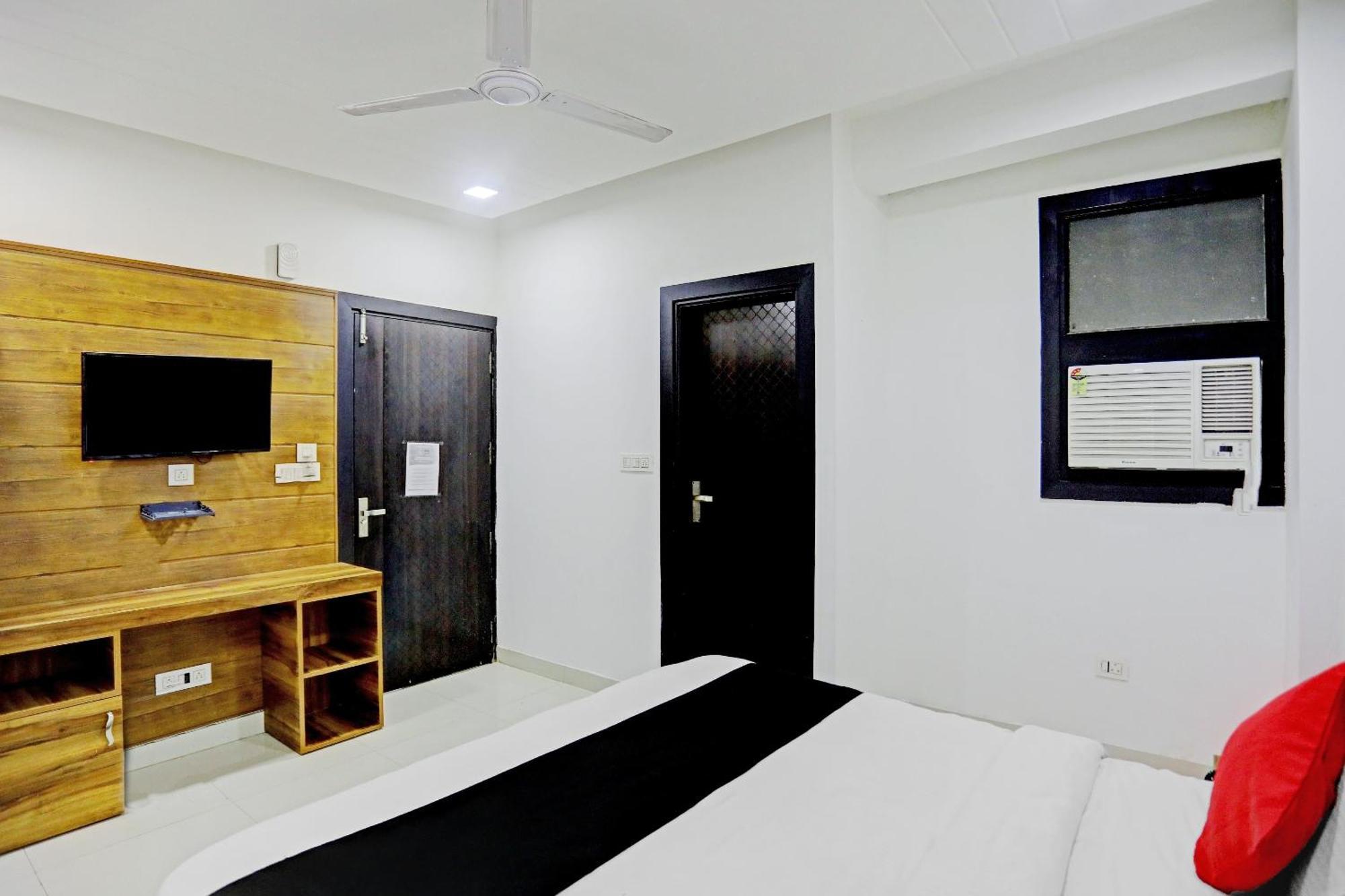 Hotel O Zion New Delhi Bagian luar foto