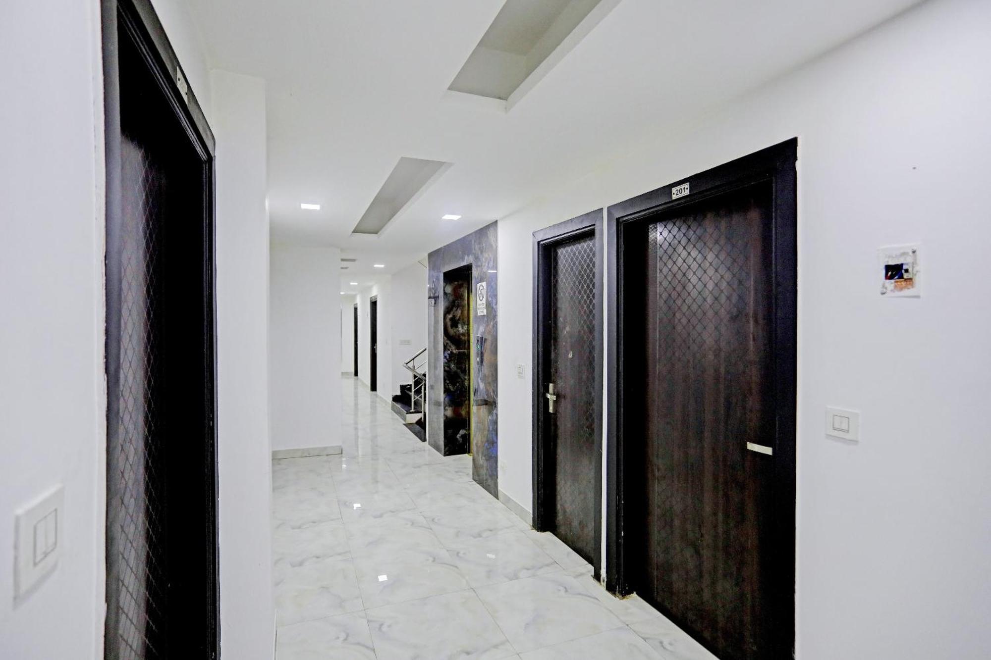 Hotel O Zion New Delhi Bagian luar foto
