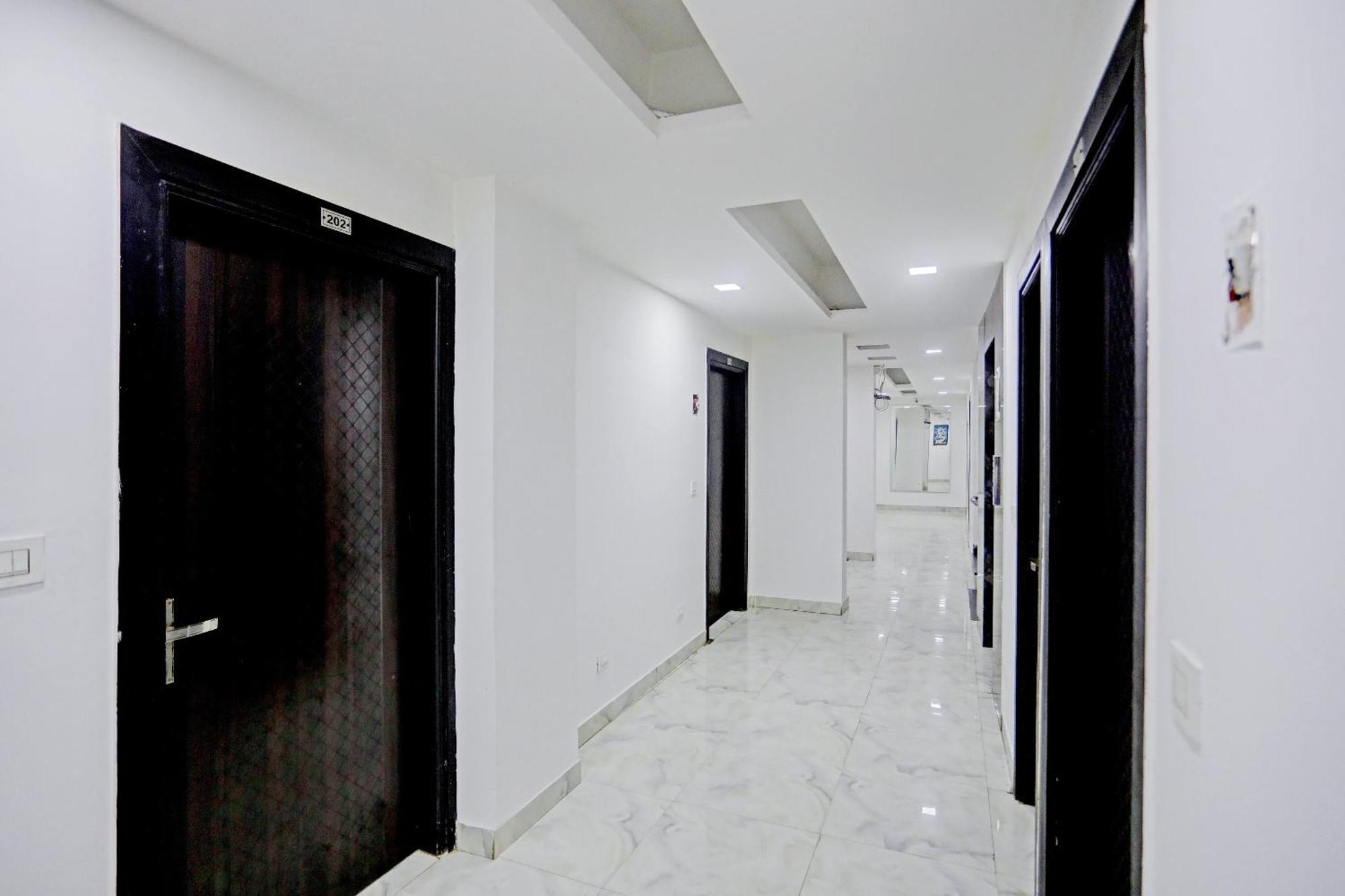 Hotel O Zion New Delhi Bagian luar foto